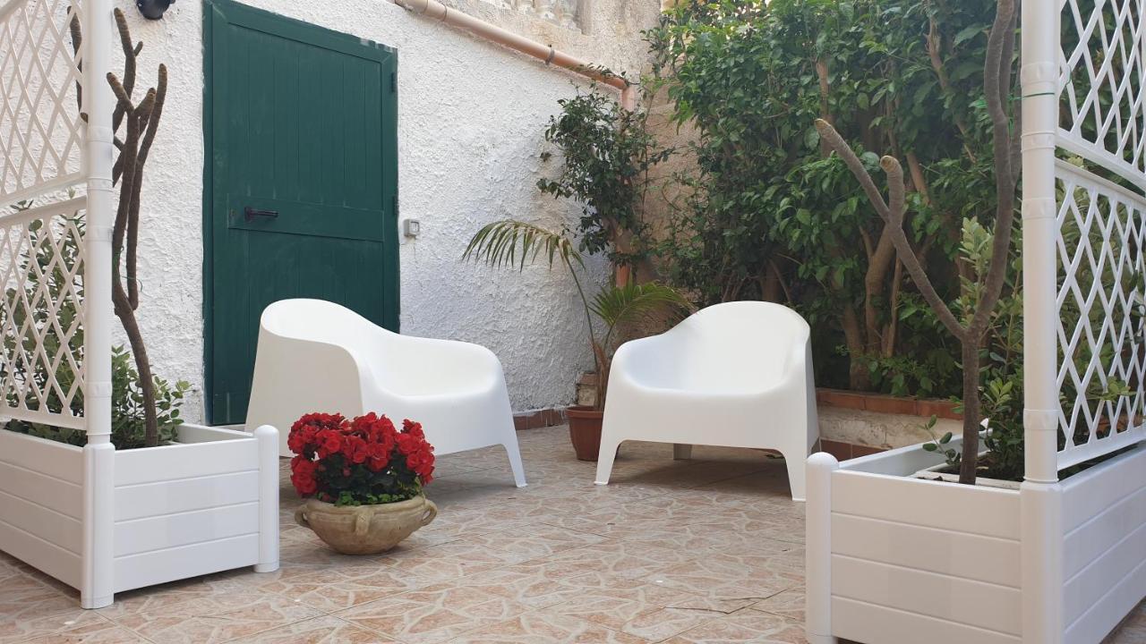La Pomelia Palermo Exterior photo